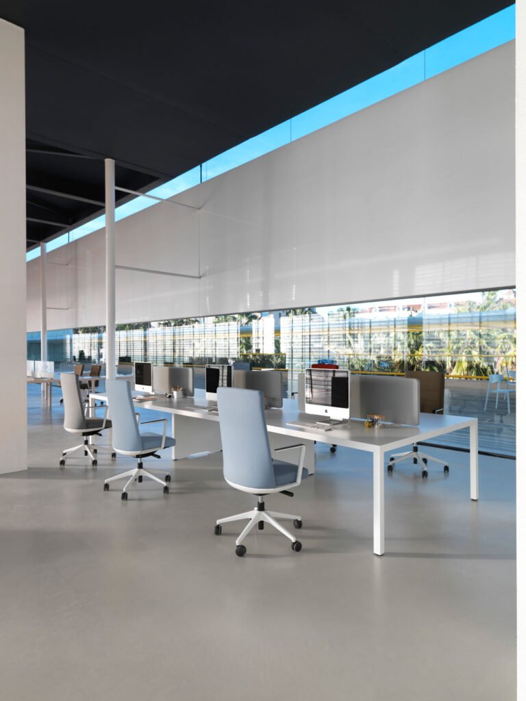 CRON SPORT HIGH BACK CHAIR