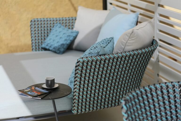 daisy mae daybed detail scaled