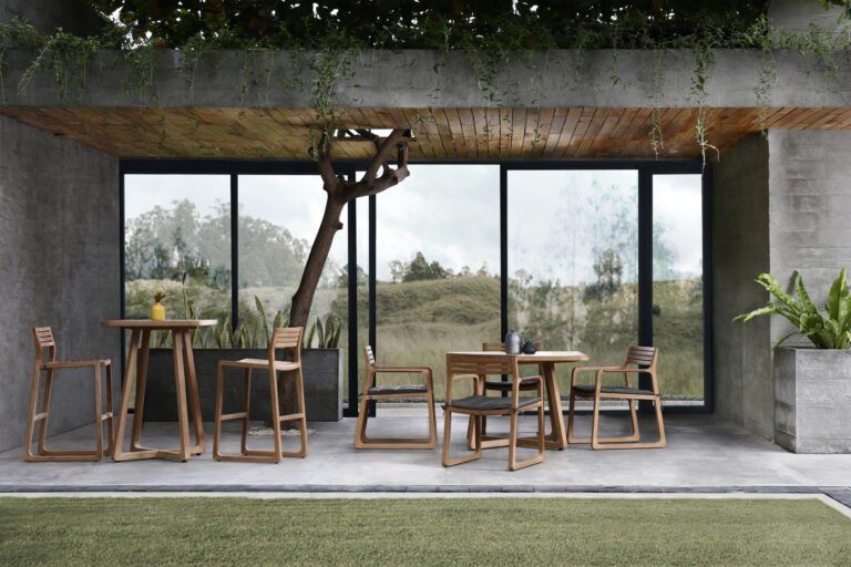 estate dining bar scaled