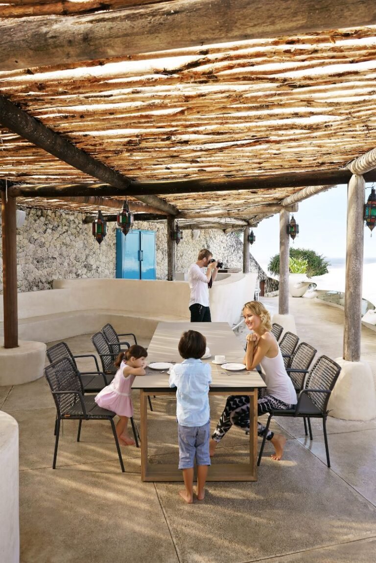 mamagreen aiko dining table 300 manda chair woven aluminum 1