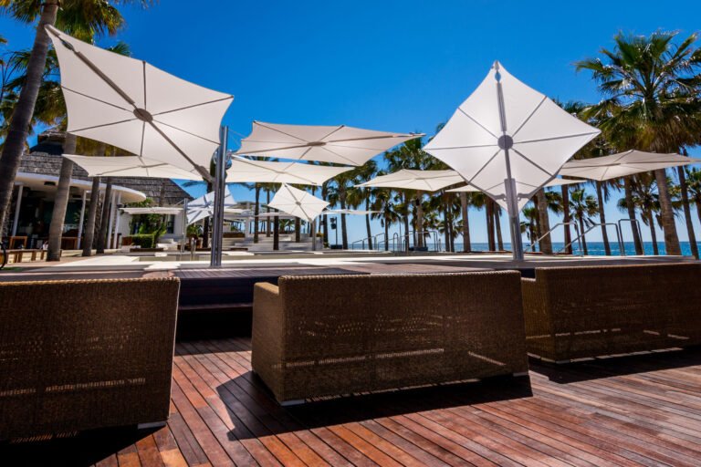 multi spectra cantilever umbrella nikki beach marbella2 hr